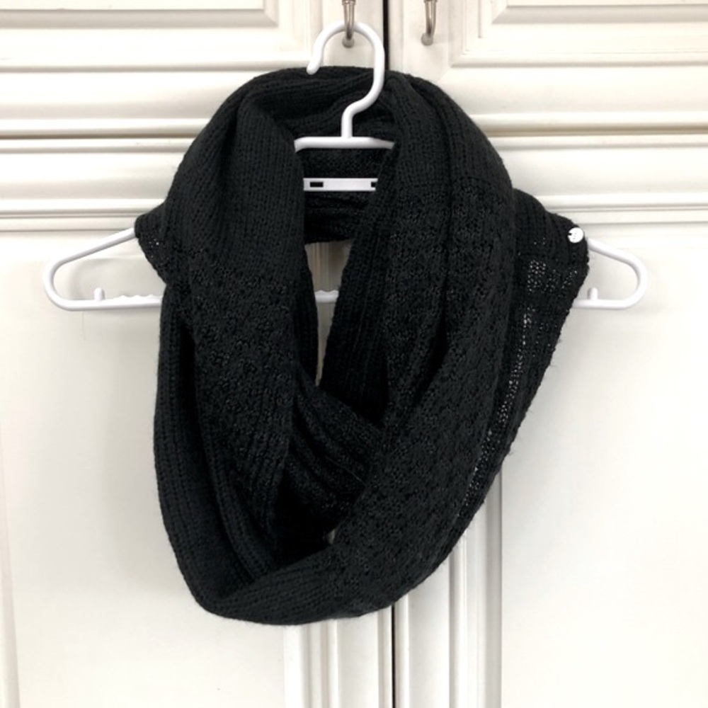 Esprit sparkly women’s knit infinity scarf